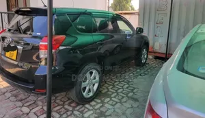 Toyota Vanguard 2012 Black