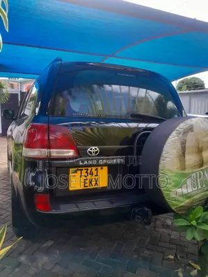 Toyota Land Cruiser 4.5 V8 DLX 2015 Black