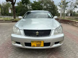 Toyota Crown Royale 2005 Silver