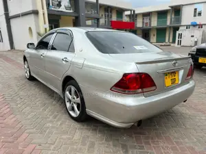 Toyota Crown Royale 2005 Silver