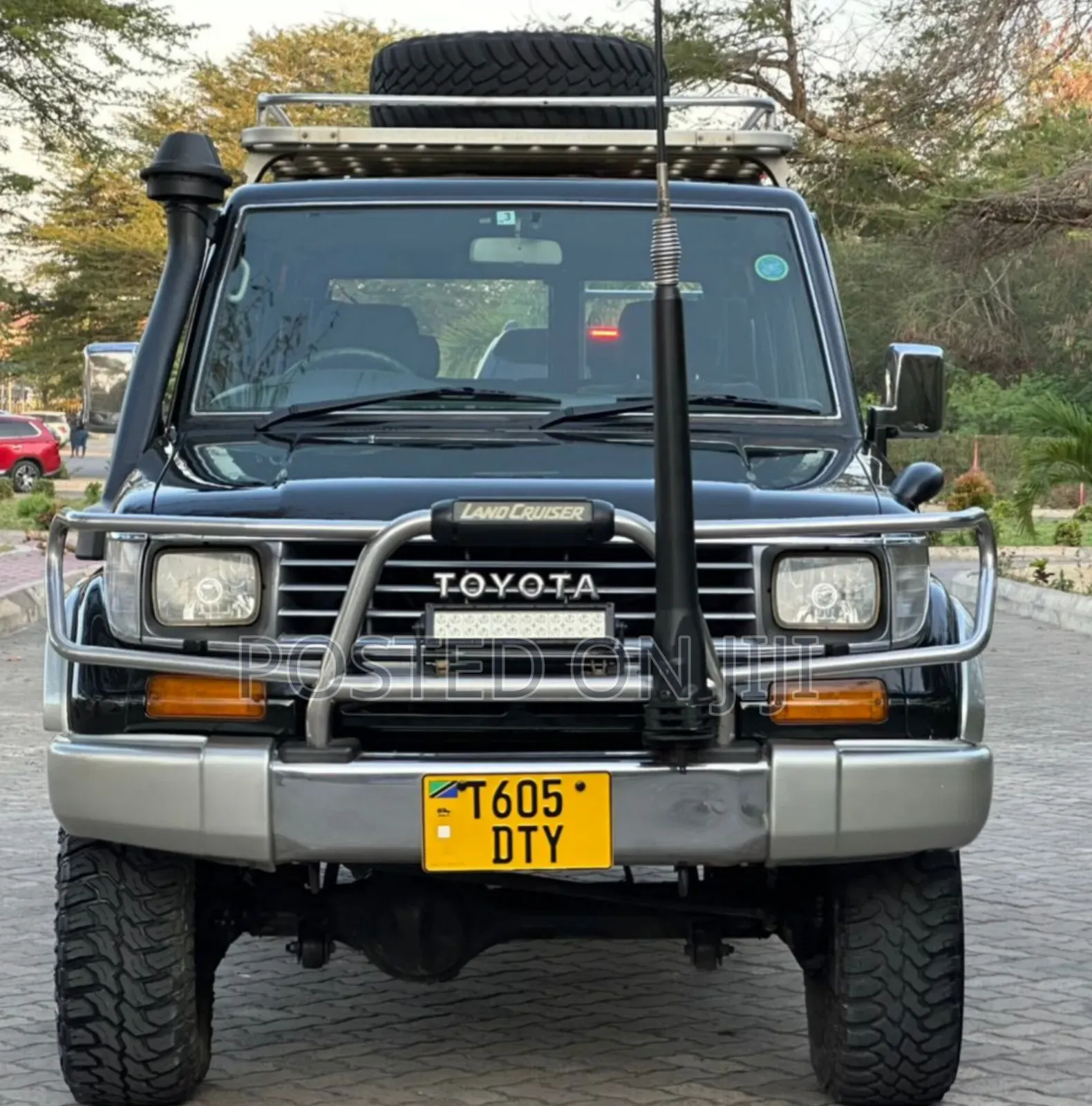 Toyota Land Cruiser 2005 Black