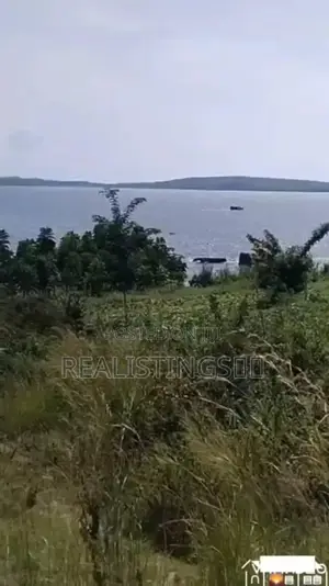 Mwanza Kirumba: Lake Front 5 Acres Beach Plot for Joint Venture/Sale