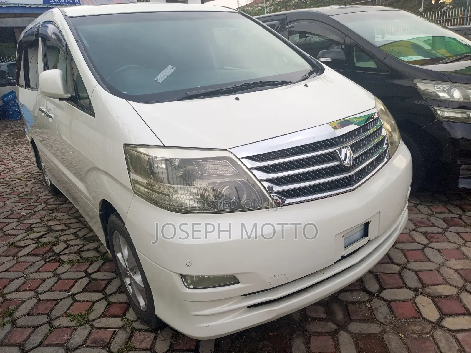 Toyota Alphard 2.4 Petrol AWD 2004 White