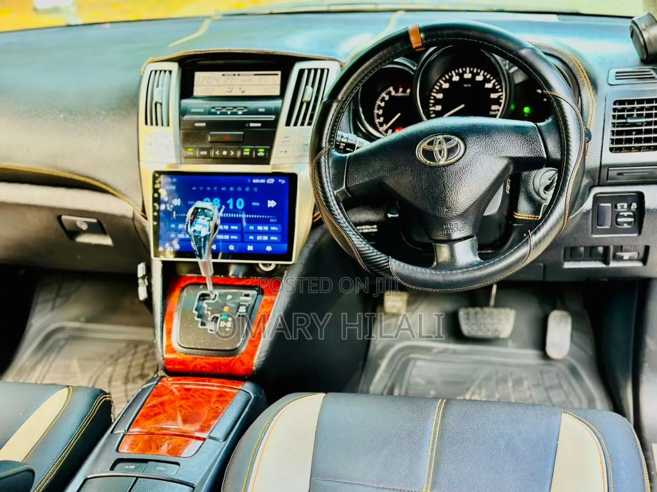 Toyota Harrier 2008 Gold