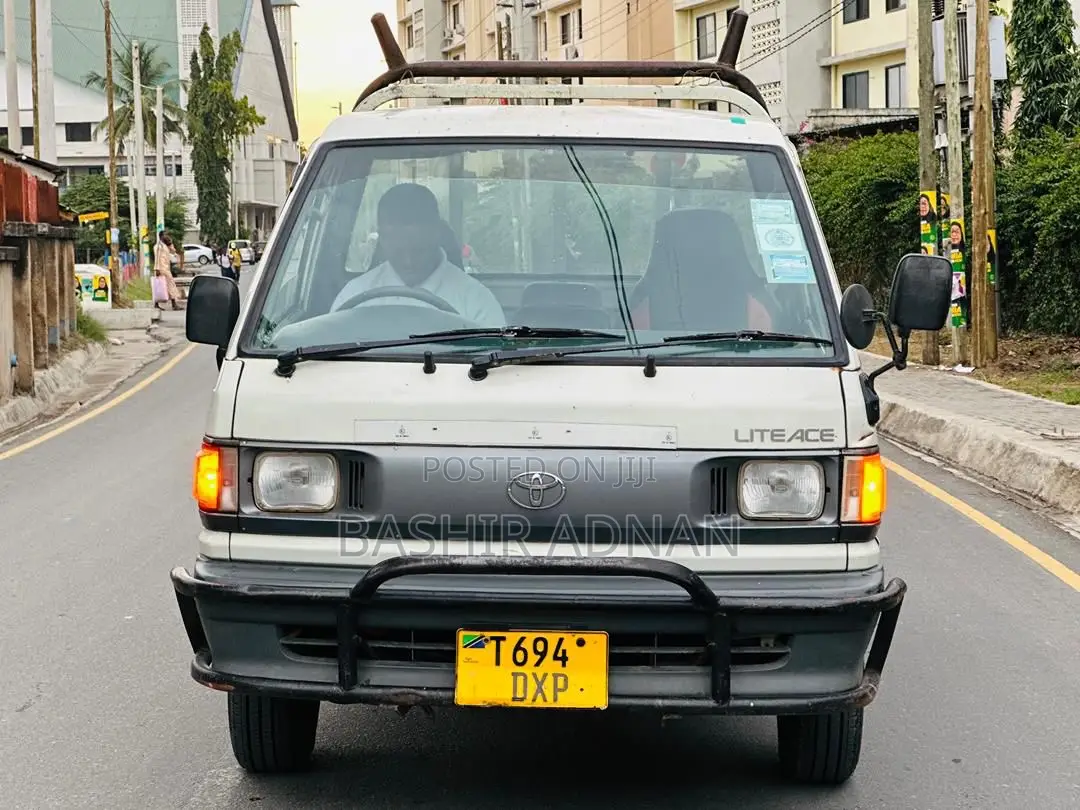 Toyota Townace Liteace 2001 White