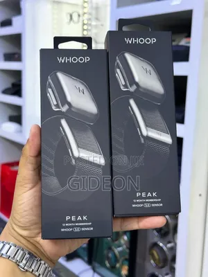 Whoop Peak 5.0 Sensor 
With 12 Months Membership