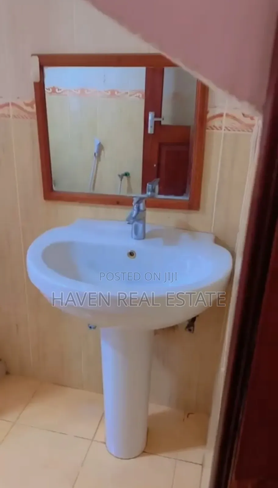 Furnished 3bdrm Villa in Mikocheni for rent