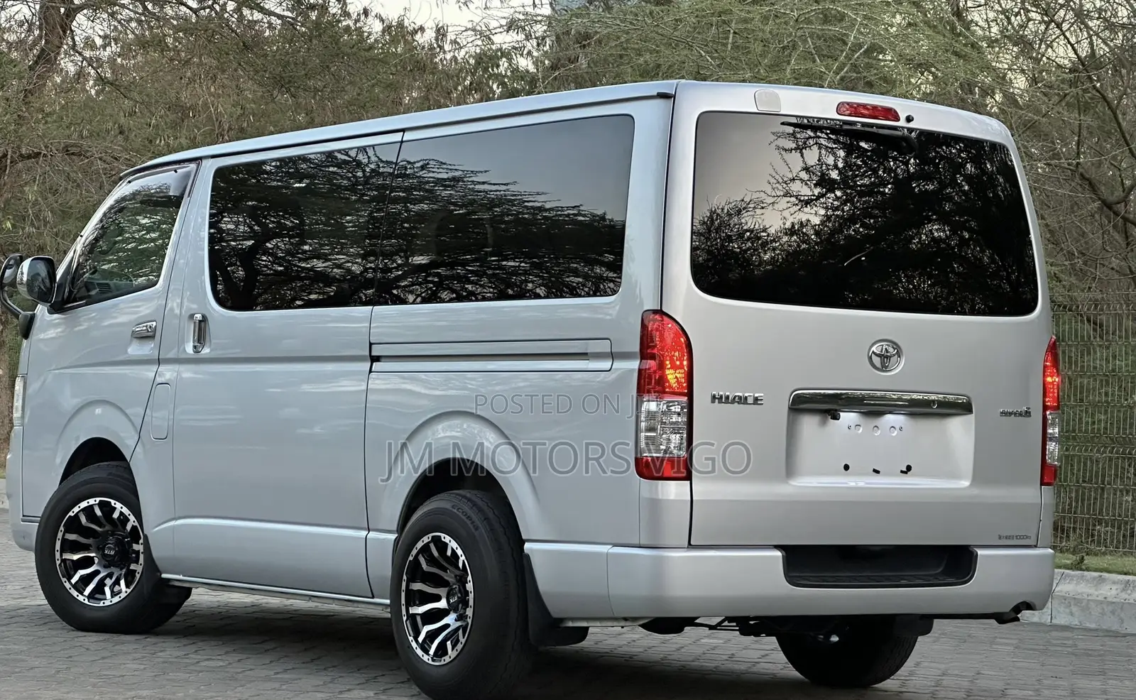 Toyota Quantum 2005 Silver