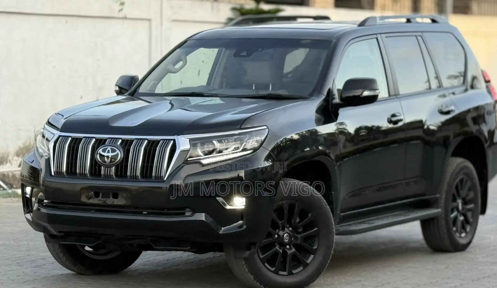 Toyota Land Cruiser Prado 2022 Black