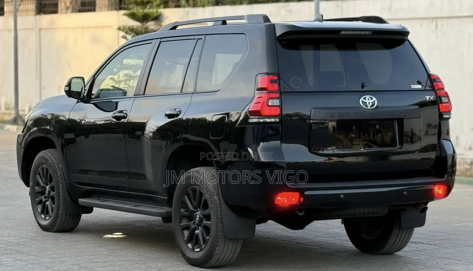 Toyota Land Cruiser Prado 2022 Black
