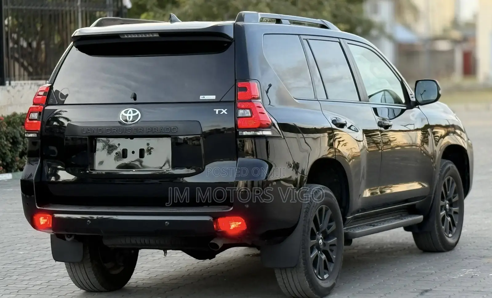 Toyota Land Cruiser Prado 2022 Black