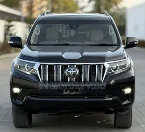 Toyota Land Cruiser Prado 2022 Black