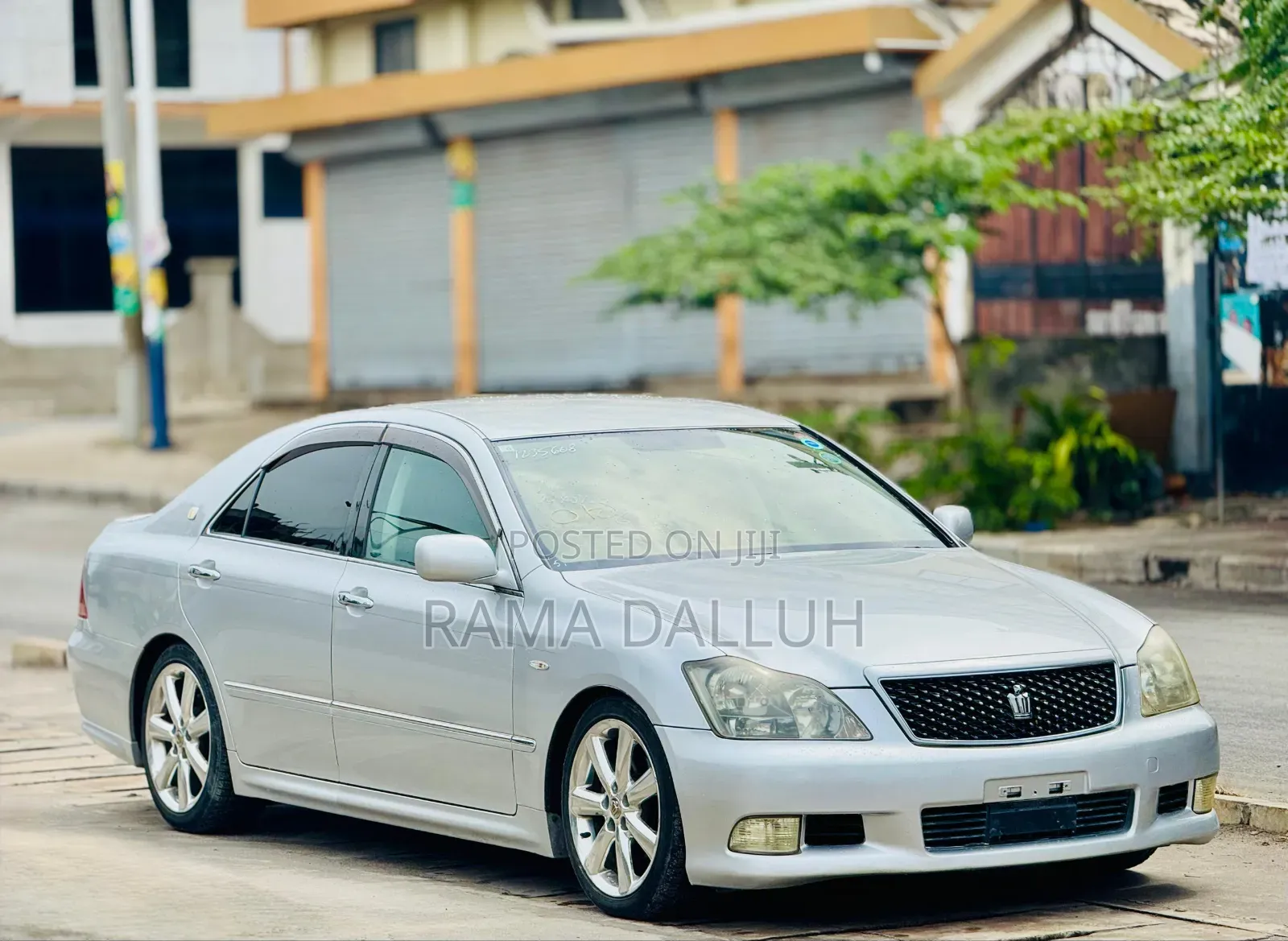 Toyota Crown 2006 Silver