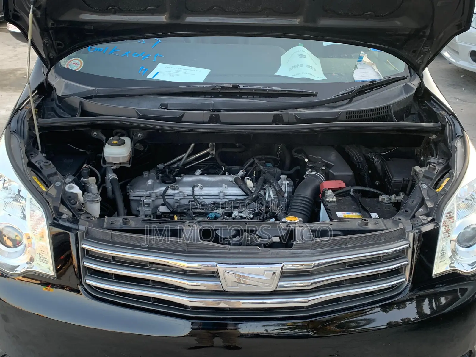 Toyota Noah 2.0 143hp FWD (7 Seater) 2010 Black