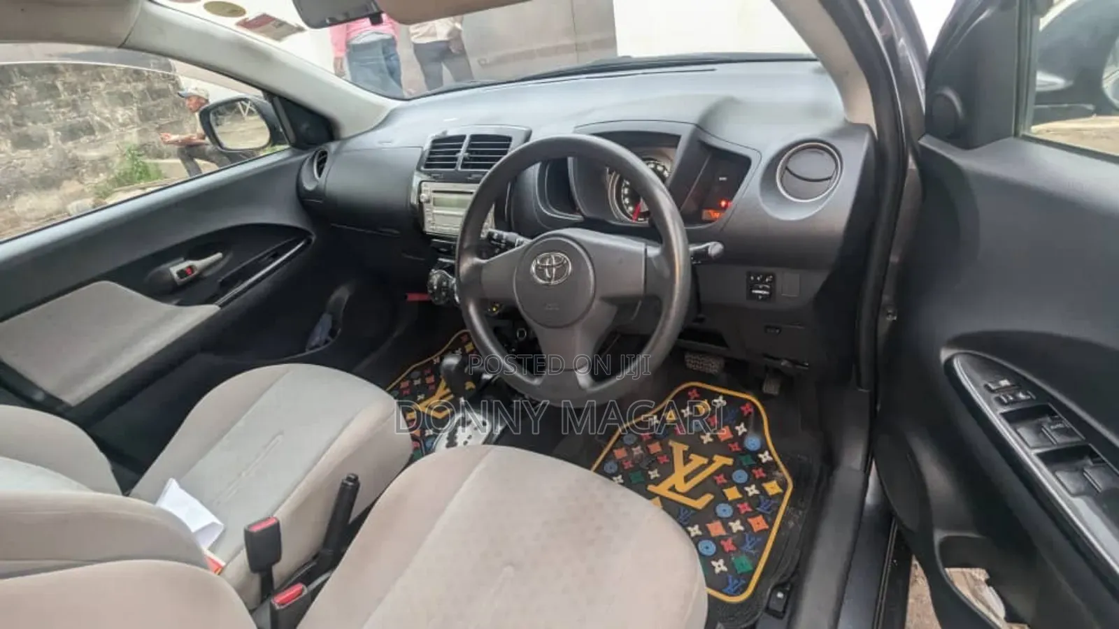 Toyota IST 2009 Gray