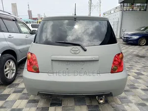 Toyota IST 2004 Beige