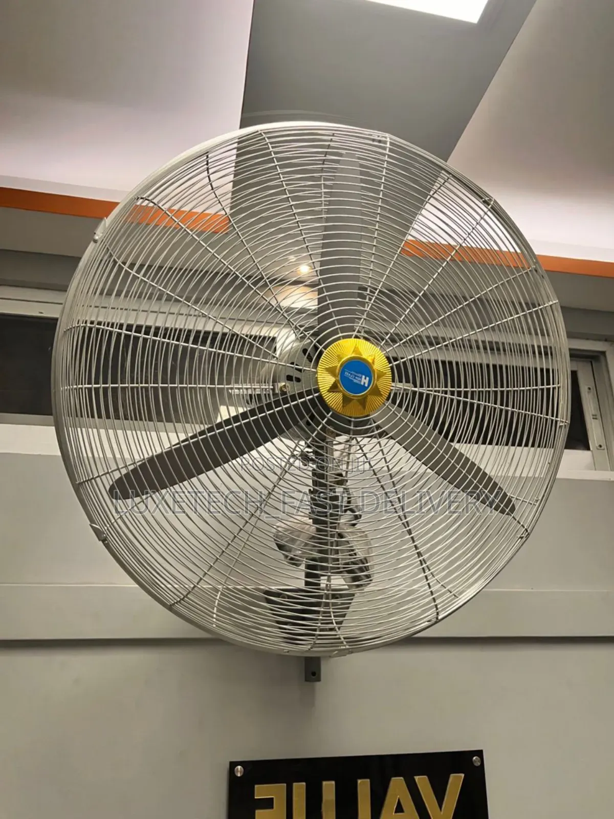 Highclass Wall-Mounted Heavy Duty Industrial Fan 26"
