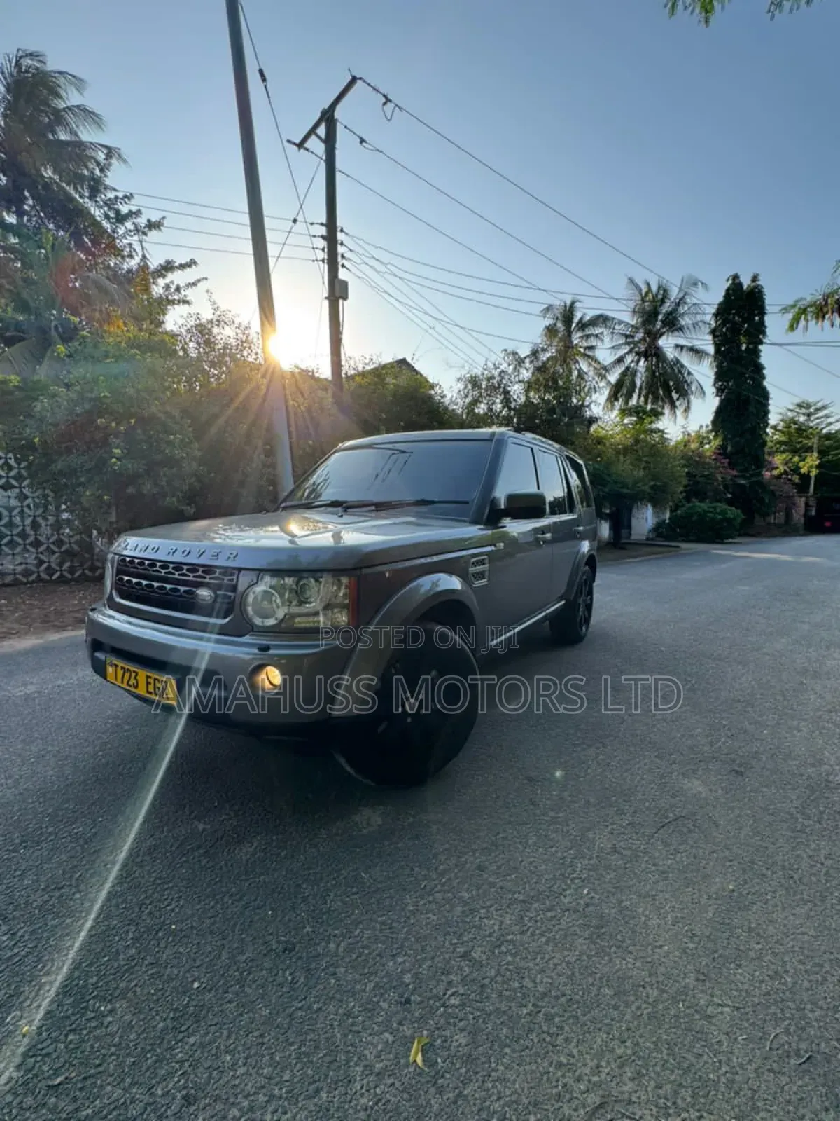 Land Rover Discovery 2010 Gray