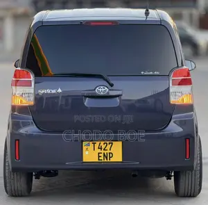 Toyota Spade 2012 Purple