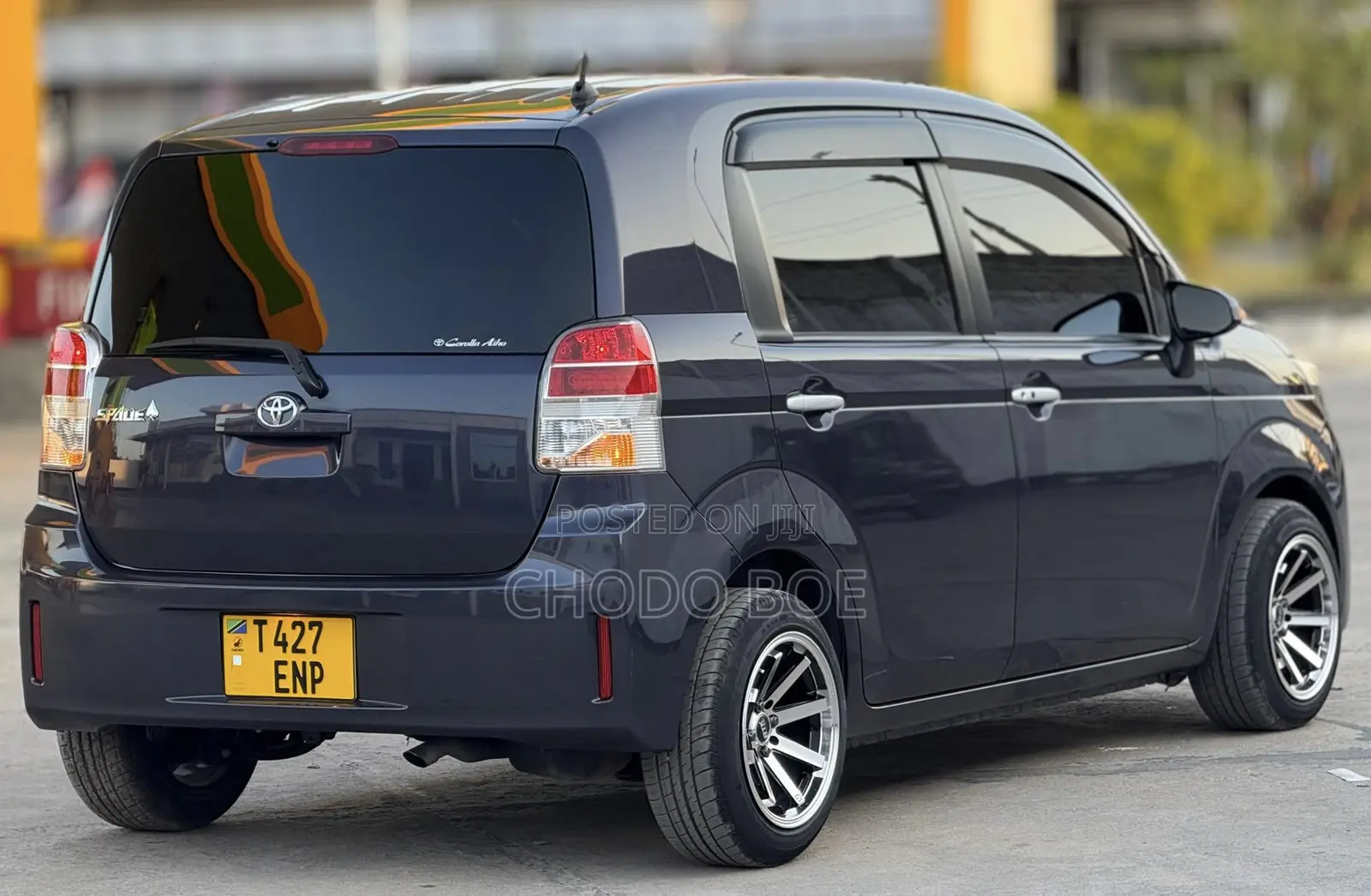 Toyota Spade 2012 Purple