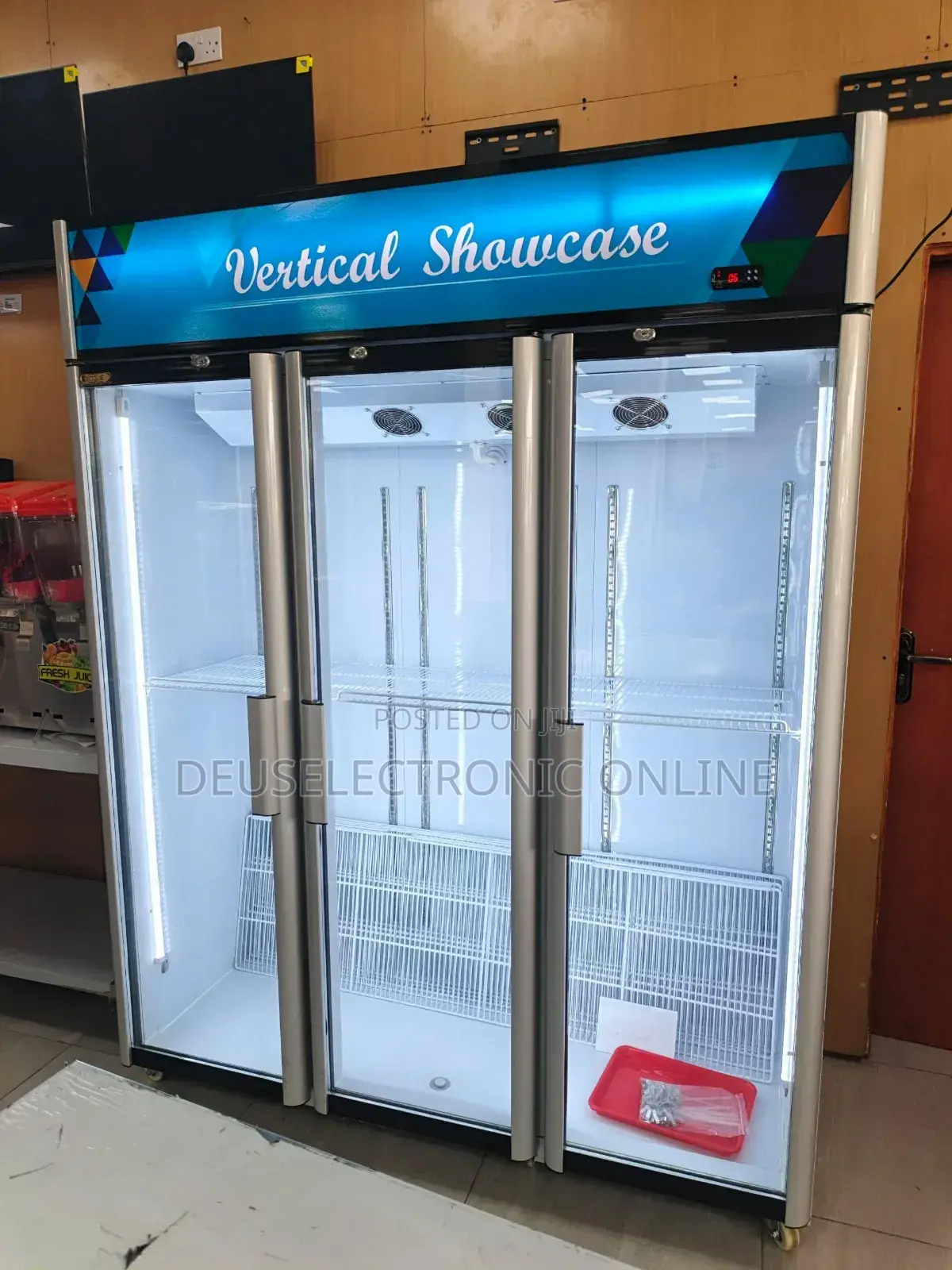 *Showcase Fridge* 3 Door