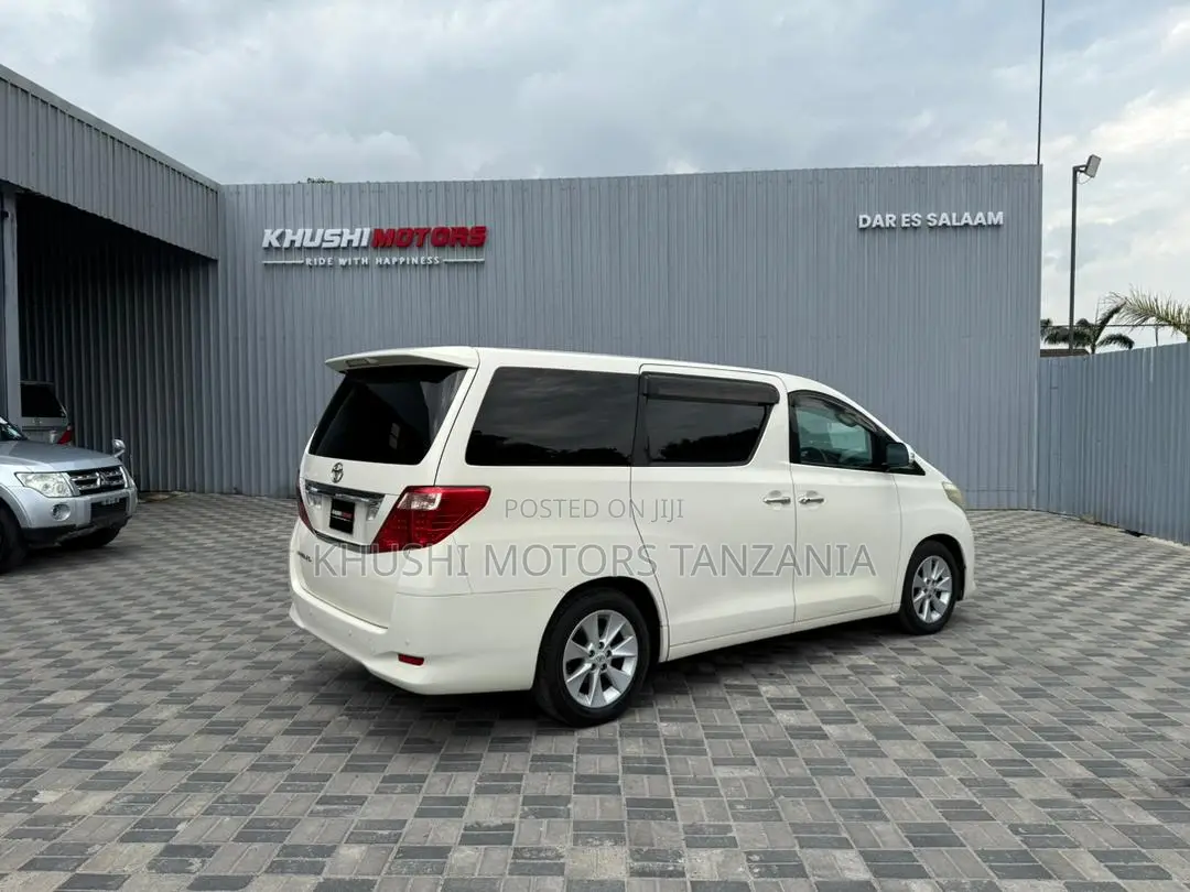 Toyota Alphard 2.4 Petrol FWD 2008 Pearl