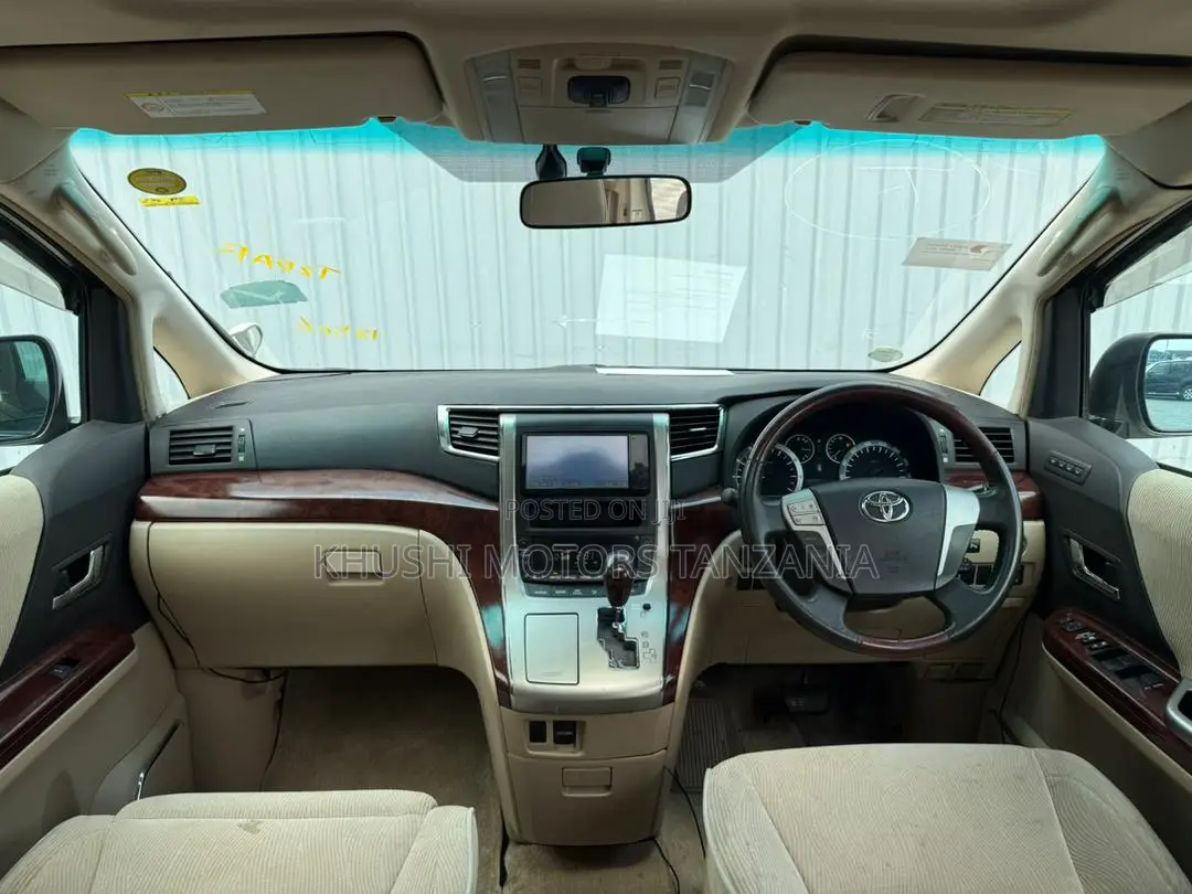 Toyota Alphard 2.4 Petrol FWD 2008 Pearl