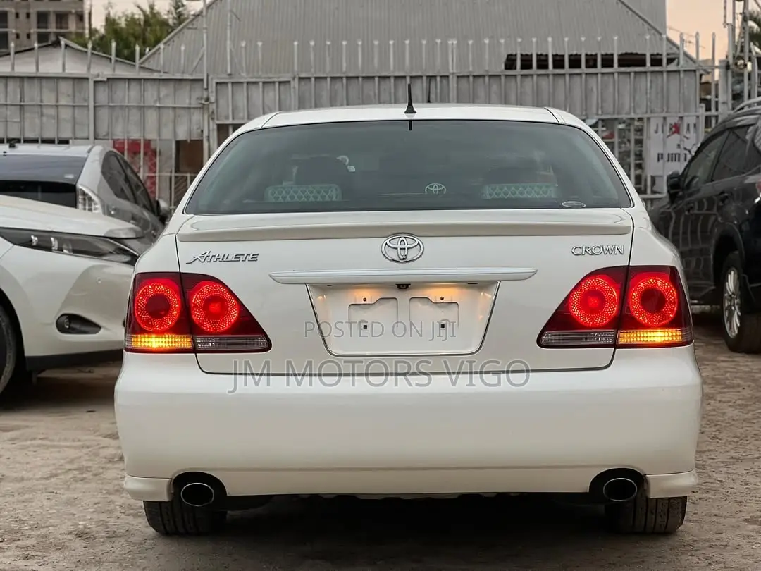 Toyota Crown 2005 Pearl