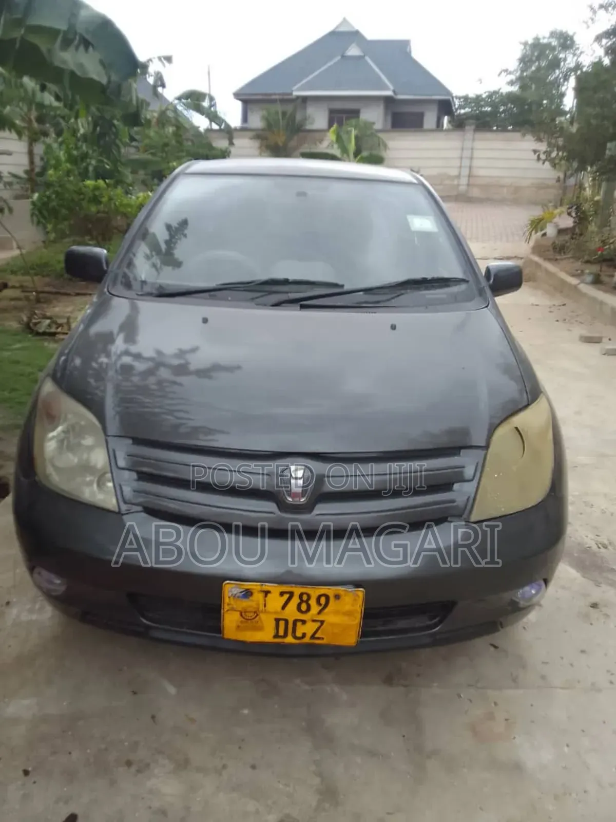 Toyota IST 2004 Gray