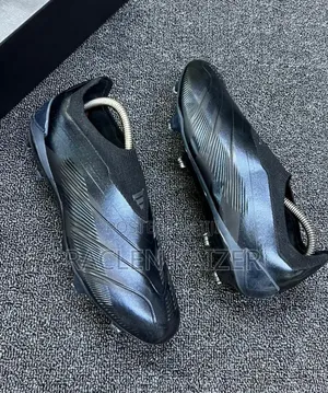 Adidas Predator Football Shoes
