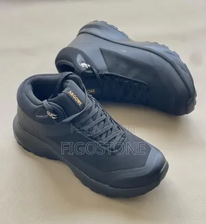 Vibram Boots
