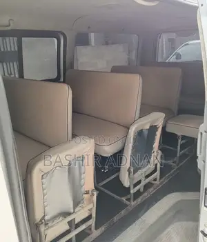 Toyota HiAce 2007 Silver