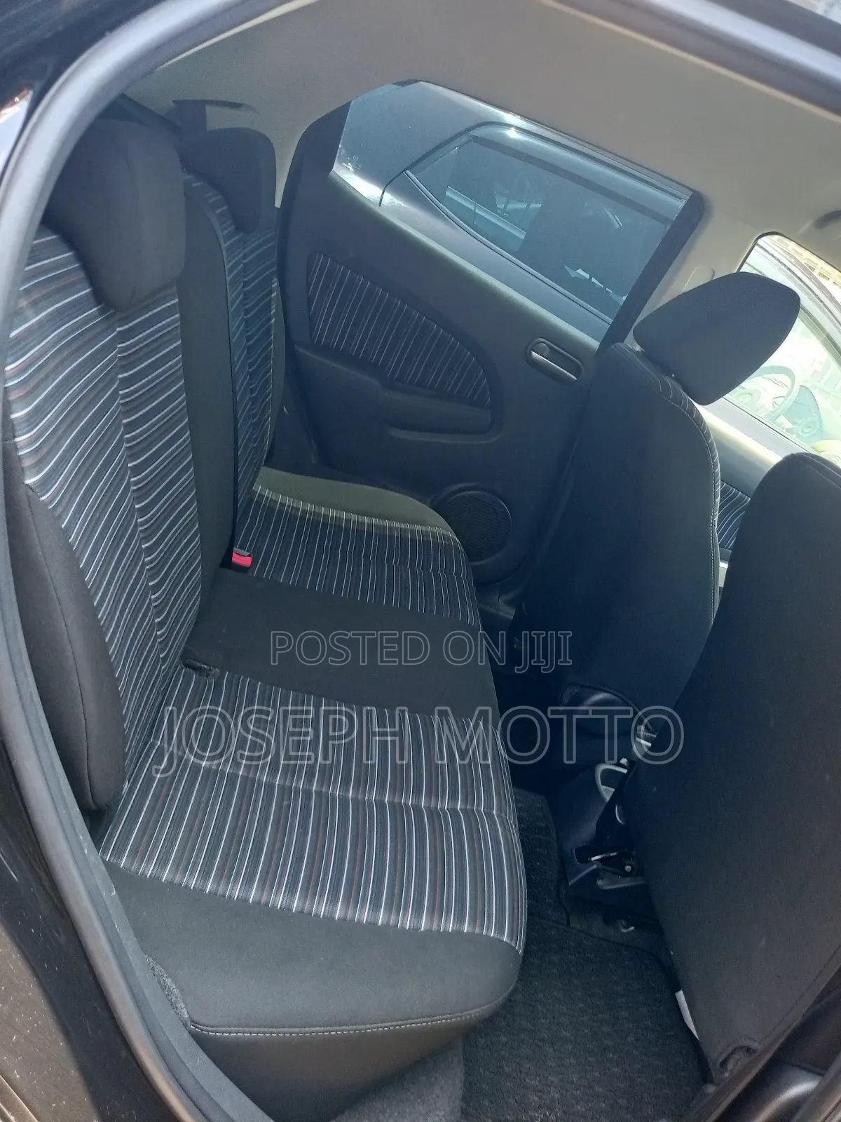 Mazda Demio 2011 Maroon