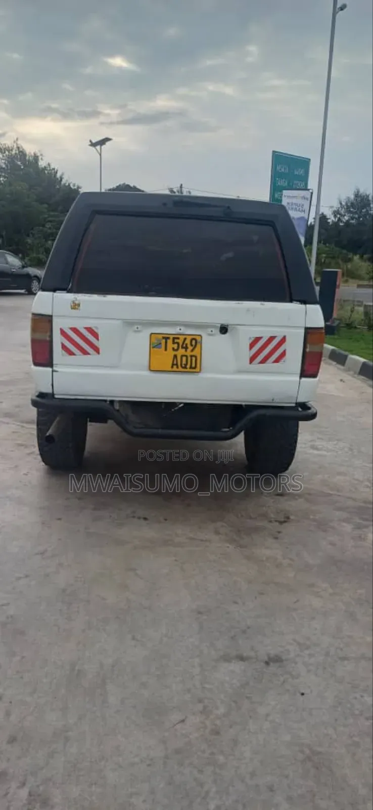 Toyota Hilux 1998 White