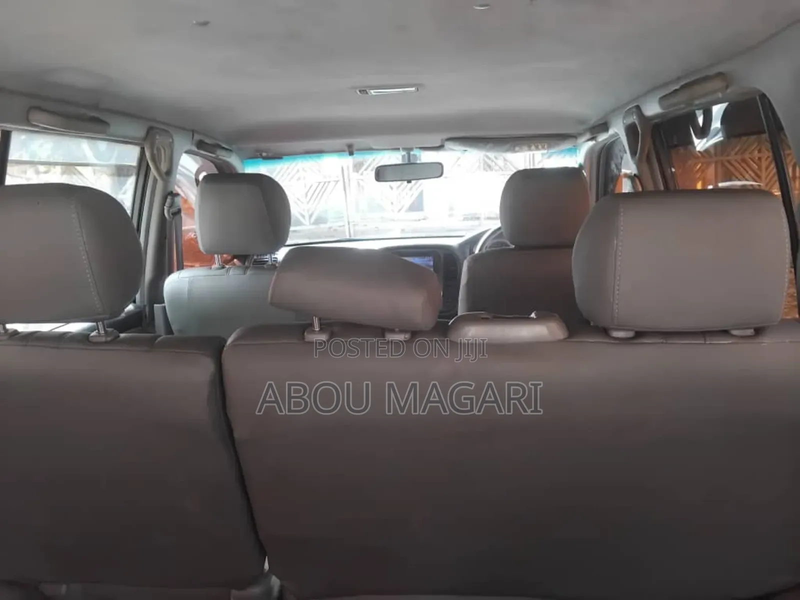 Toyota Land Cruiser 2002 Gold