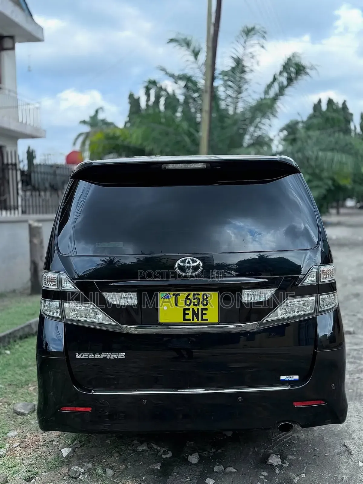 Toyota Vellfire 2010 Black