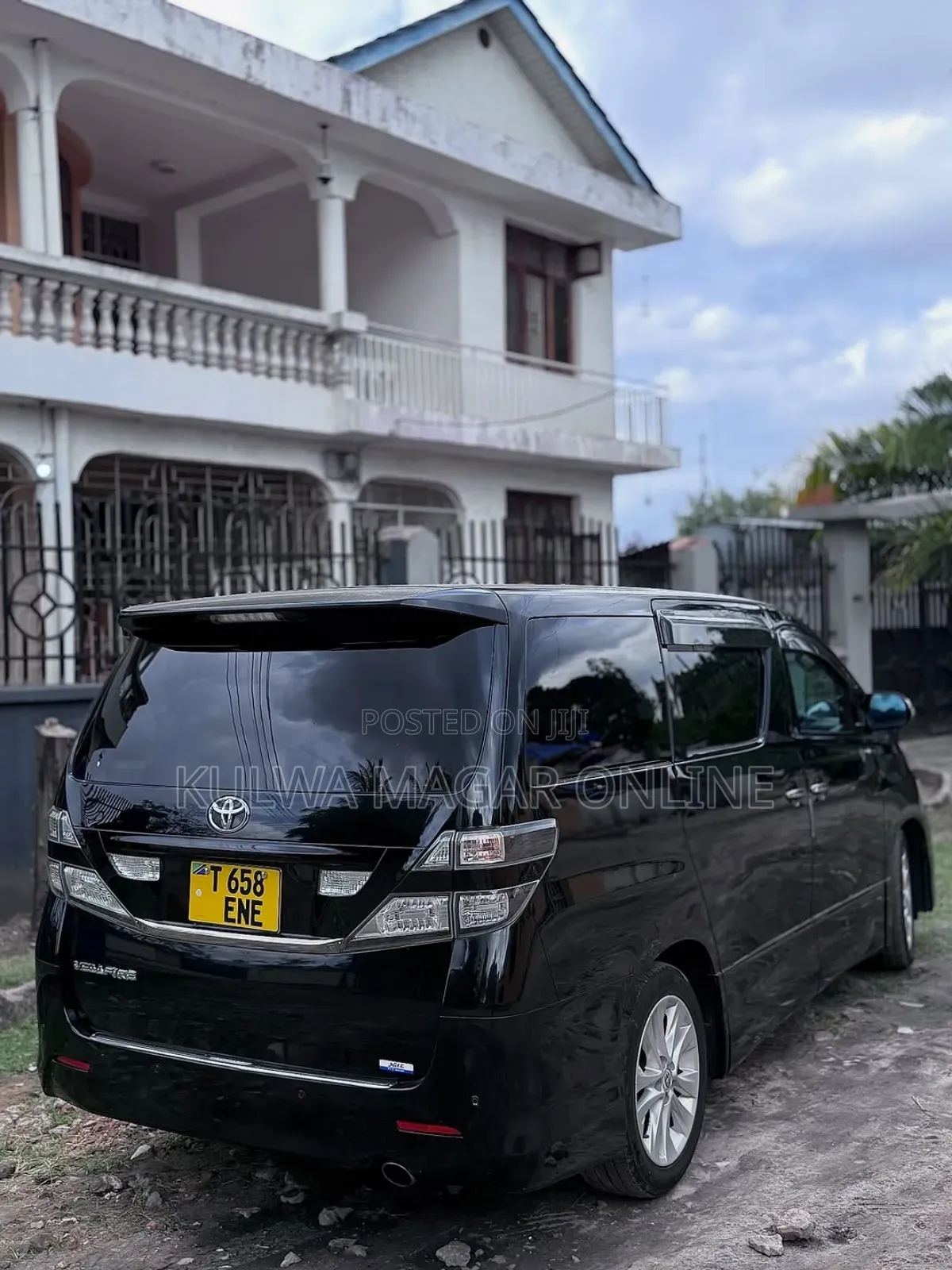 Toyota Vellfire 2010 Black