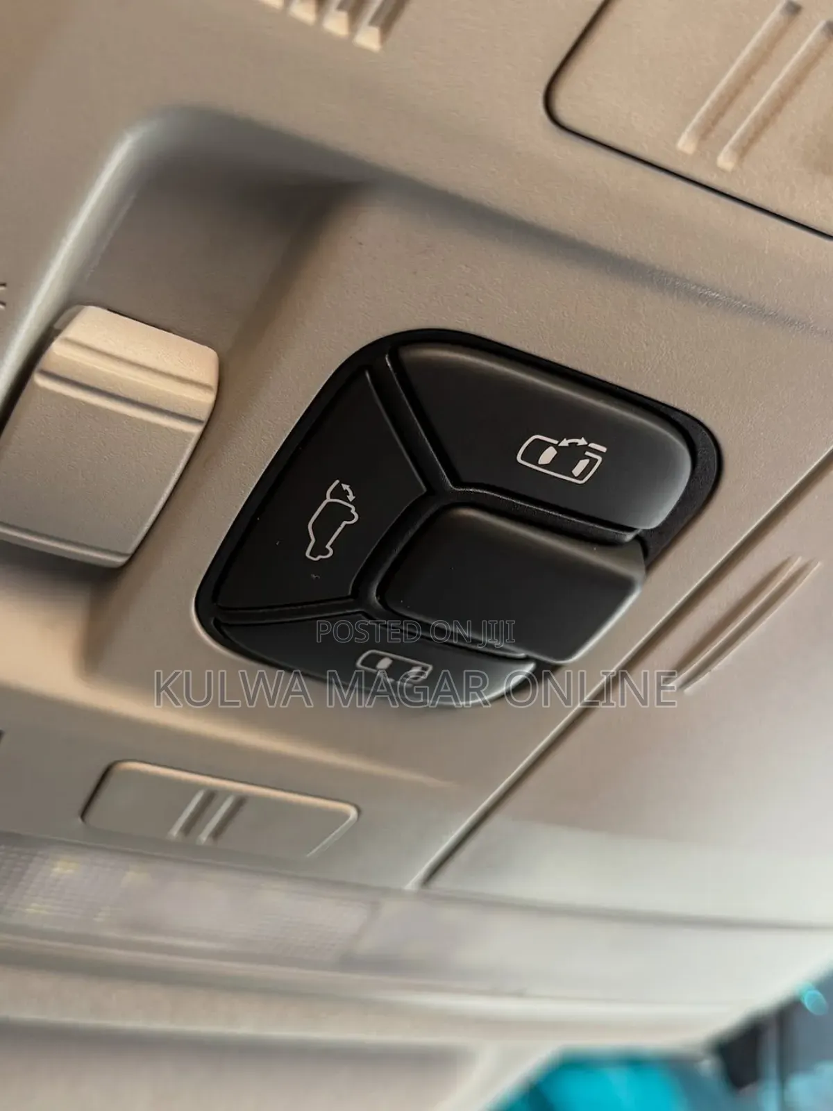 Toyota Vellfire 2010 Black