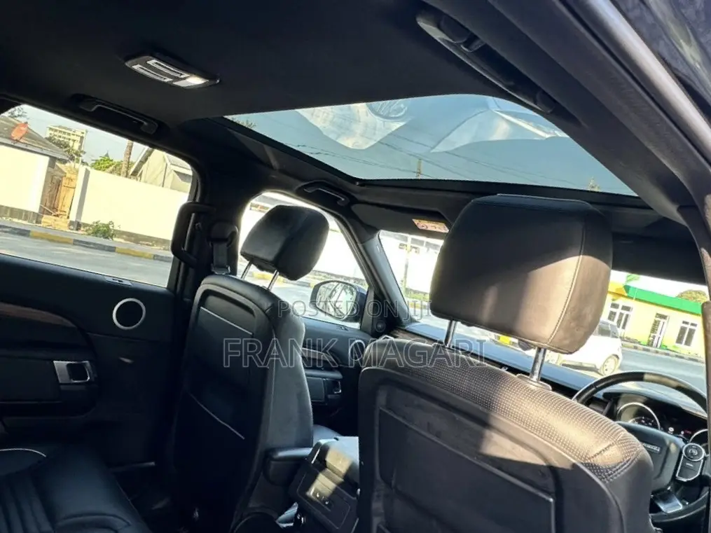 Land Rover Discovery 2018 Black