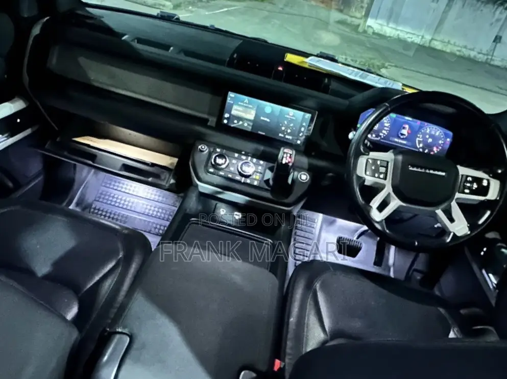 Land Rover Defender 2022 Blue