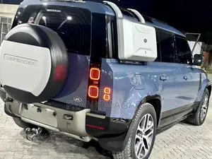 Land Rover Defender 2022 Blue