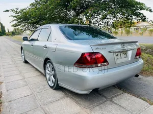 Toyota Crown Royale 2005 Silver