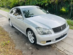 Toyota Crown Royale 2005 Silver