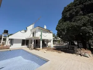 6bdrm Bungalow in Oyster Bay for rent