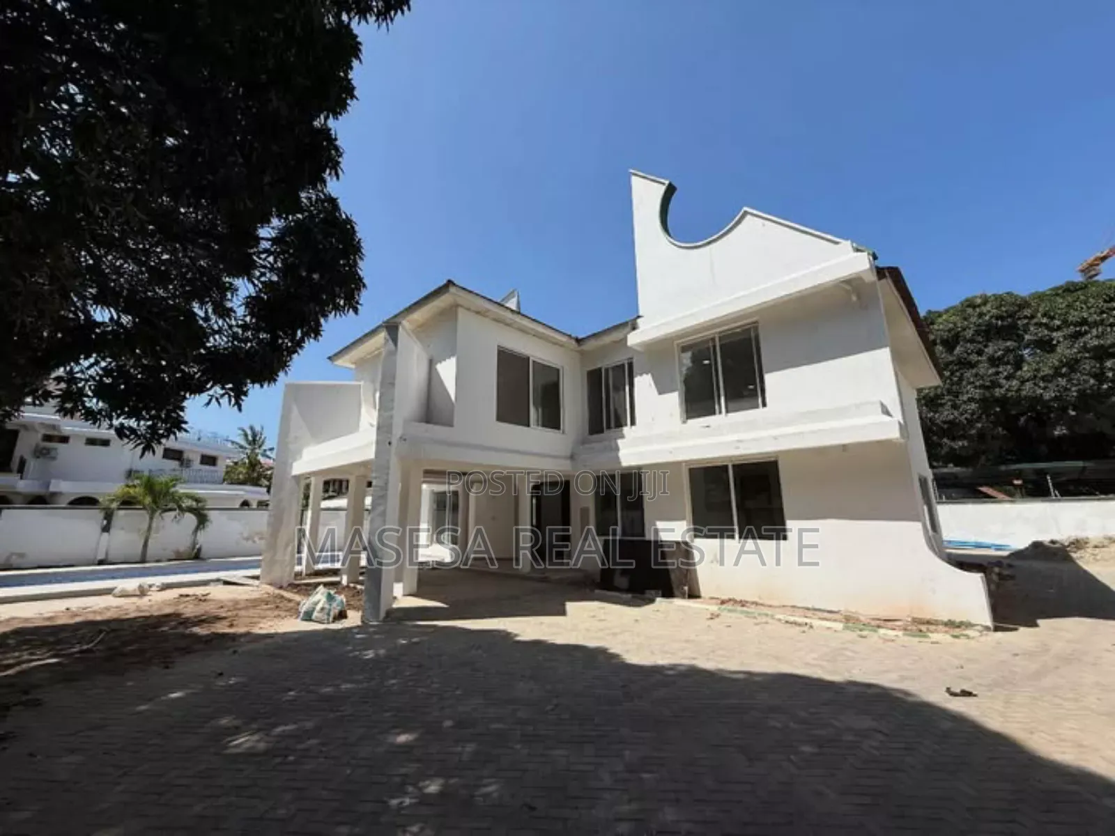 6bdrm Bungalow in Oyster Bay for rent