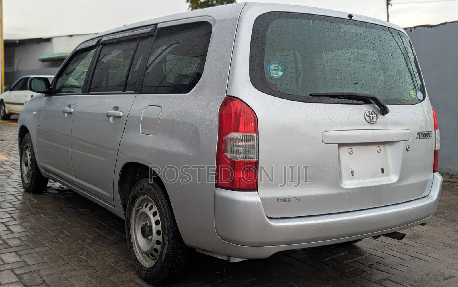Toyota Succeed SV Premium 2014 Silver