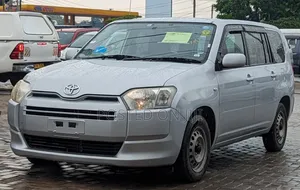 Toyota Succeed SV Premium 2014 Silver