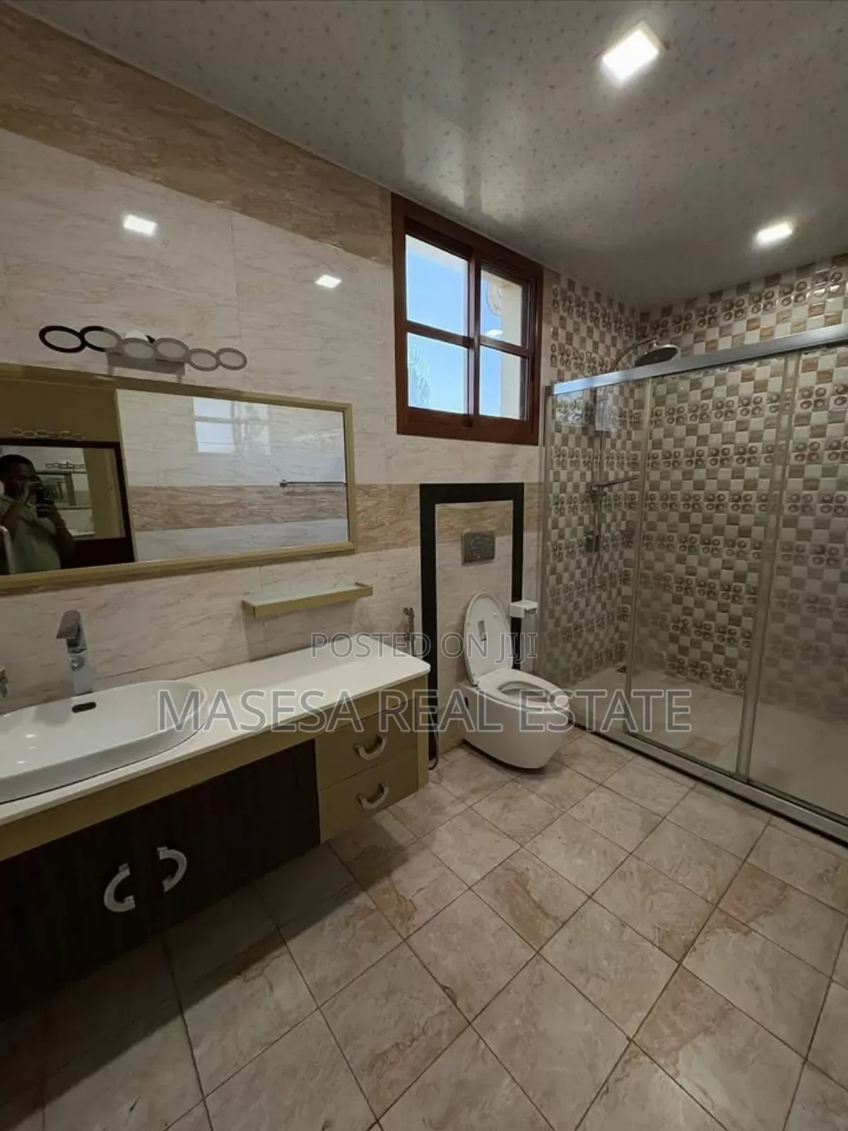 Furnished 3bdrm Villa in Ada Estate for rent