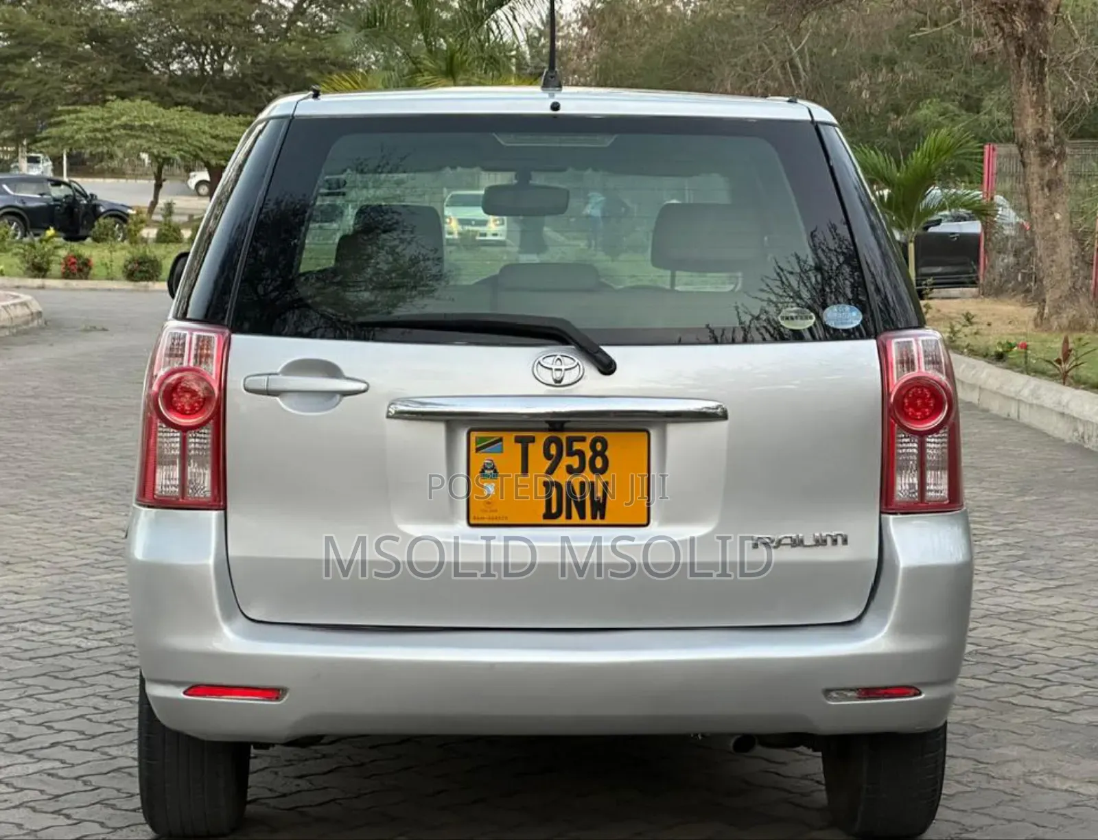 Toyota Raum 2005 Silver