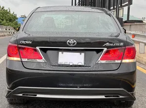Toyota Crown 2014 Black